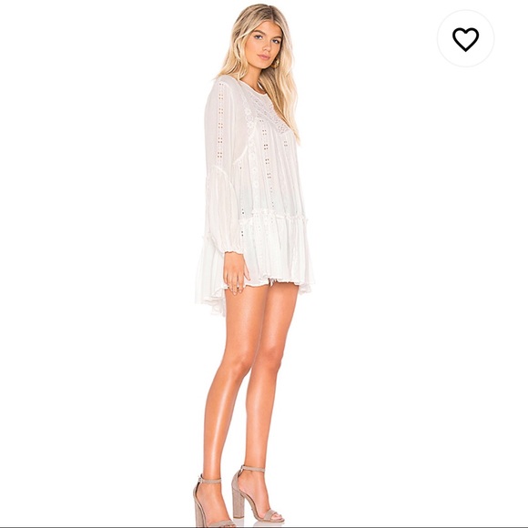 SOLD✨FREE PEOPLE White Kiss Kiss Tunic - Picture 2 of 9
